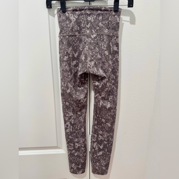 lululemon athletica Wunder Train High-Rise 25” Leggings Hideaway Camo Lunar Rock - Picture 6 of 8